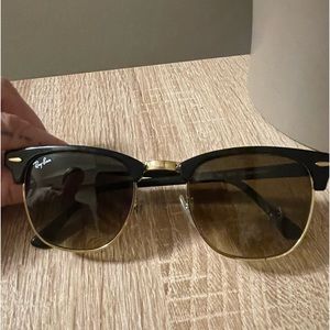 ⭐️ Ray-Band Clubmaster Classic ⭐️